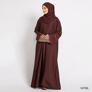 <span class=keywords><strong>Abaya</strong></span> style Dubaï 2026, robe maxi musulmane, vente en gros, <span class=keywords><strong>abaya</strong></span> marron fermée avec poignets floraux ornés - Product Image 1