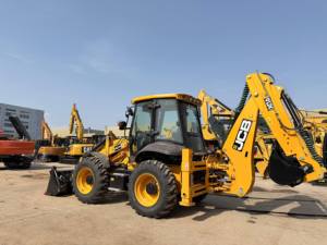 Nueva Retroexcavadora JCB 4CX 4x4 con Sistema Hidráulico de Alta Potencia, Cabina Confortable y Equipo de Movimiento de Tierras de Uso Pesado - Product Image 1