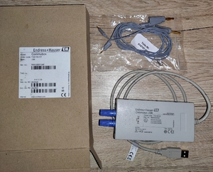 Brand Nwe and Endress+Hauser FXA195-G1 HART/USB Intelligent Level Interface - Product Image 6