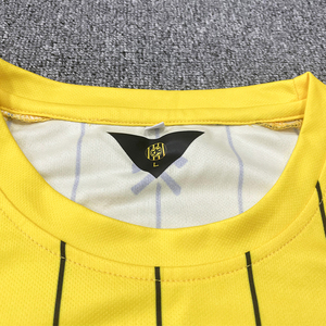 Camiseta de fútbol de alta calidad Camiseta de fútbol de sublimación Camiseta de fútbol de rayas - Product Image 3