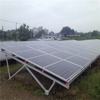 Système de montage au sol solaire en aluminium SOEASY pour panneaux photovoltaïques à inclinaison fixe, idéal pour les installations solaires résidentielles et agricoles en pleine campagne (OEM)