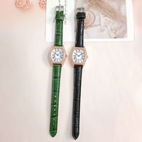 WJ-11142 gros bijoux élégants Unique femmes montre 2023 Tonneau diamant montre à Quartz pour les filles acceptent les petits OEM