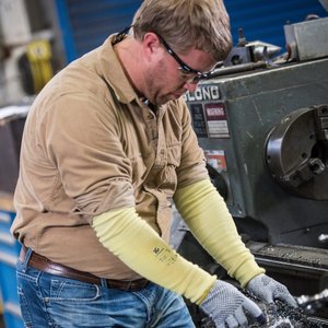 Manicotti Antitaglio e Ignifughi in Aramide con Polsino in Maglia per Protezione di Mani e Braccia - Product Image 3