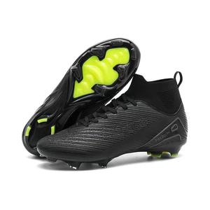 <span class=keywords><strong>Scarpe</strong></span> da Calcio FG/TF da Uomo Nere e Verde Neon, Alte, con Lacci, Traspiranti, per Terreni Morbidi, con Tacchetti Lunghi, Ideali per Allenamento Primaverile - Product Image 1