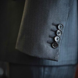 Abito Casual da Uomo in Lana Premium Artigianale Esclusivo su Misura, Vestibilità Comoda per Tutte le Stagioni, Abbigliamento Business per Ambienti di Lavoro Eleganti - Product Image 4