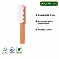 Brosse à chaussures en poils PP blancs avec manche en bois de hêtre pour l'entretien des chaussures