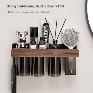 Ensemble de salle de bain mural en <span class=keywords><strong>bois</strong></span> de noyer OEM <span class=keywords><strong>porte</strong></span>-<span class=keywords><strong>brosse</strong></span> à dents à succion magnétique <span class=keywords><strong>et</strong></span> étagère de rangement pour <span class=keywords><strong>brosse</strong></span> à gargarisme - Product Image 3