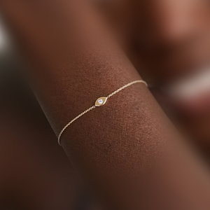 กำไลข้อมือ CANNER รุ่น New Diamond Evil Eye ชุบทอง 18k เงินแท้ 925 ประดับลูกปัดรูปดวงตา พร้อมเชือกปรับขนาดได้ สำหรับผู้หญิง - Product Image 6