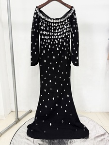 OUDINA Abito Lungo Elegante con Perline e Diamanti, Spalle Scoperte, Strass, Vestito <span class=keywords><strong>da</strong></span> <span class=keywords><strong>Sera</strong></span> per Donna, <span class=keywords><strong>Taglie</strong></span> Plus - Product Image 5