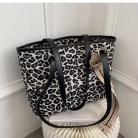 Tas Selempang Kanvas Motif Houndstooth Leopard Kapasitas Besar Custom Grosir dengan Pita untuk Wanita