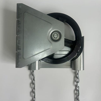 Porte à enroulement en acier étanche avec palan manuel 10 pi x 10 pi, robuste pour entrepôts à zone d'obscurcissement