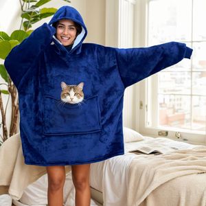 Manta con capucha de forro polar grueso, tipo jersey de franela, para abrazar, estilo europeo-americano - Product Image 2