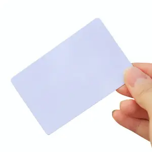 Chip N213 all'ingrosso 13.56Mhz carte di pagamento in PVC bianco accesso alla carta RFID vuota in plastica