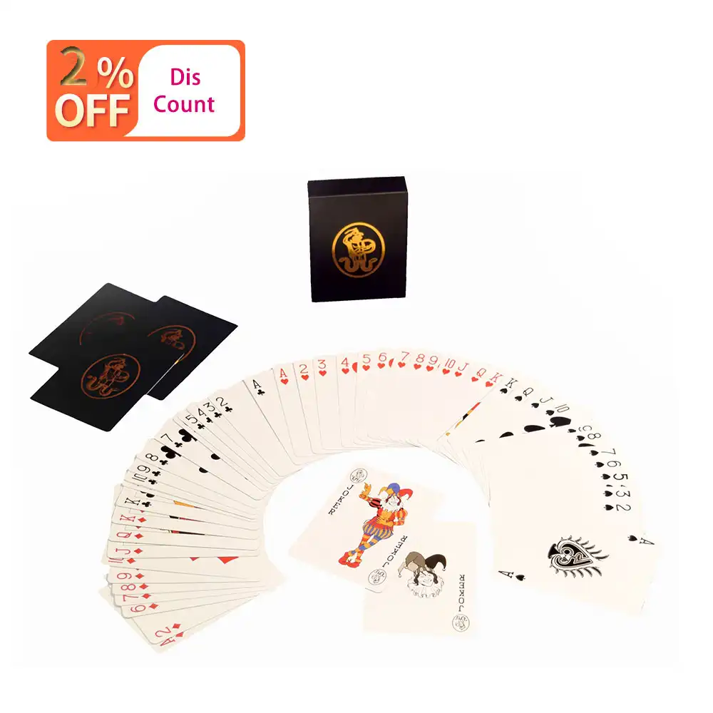 नई गुणवत्ता वाले प्लास्टिक पीवीसी पोकर चिकनी निविड़ अंधकार खेल कार्ड सोना मढ़वाया रचनात्मक उपहार टिकाऊ पोकर खेल कार्ड