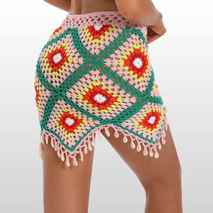 Traje de Baño de Ganchillo Hecho a Mano, Falda Mini de Playa con Diseño de Cuadrados, Falda de Baño con Diseño de Conchas - Product Image 6