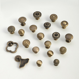 Botón de estilo europeo de lujo, latón macizo moderno, latón antiguo, perilla diferente AB, cajón de armario redondo, perilla de armario para muebles - Product Image 1