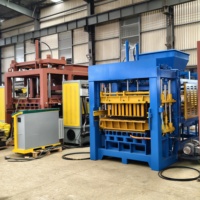 Machine de fabrication de produits en béton entièrement automatique QT8-15 pour la production de blocs