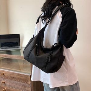 Bolso de Mano de Moda 2026, Bolso Bandolera de Gran Capacidad para Mujer, Color Sólido, Diseño de Diseñador - Product Image 3