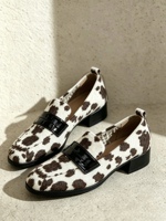 Mocassins à bout carré à talon bas imprimé animal noir et blanc pour femme, chaussures d'automne pour le trajet quotidien OEM ODM