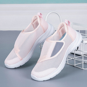 <span class=keywords><strong>Zapatos</strong></span> de malla transpirable con velcro de talla grande para <span class=keywords><strong>personas</strong></span> <span class=keywords><strong>mayores</strong></span>; <span class=keywords><strong>Zapatos</strong></span> de verano para caminar de hombre y mujer con pie ancho y empeine alto - Product Image 3