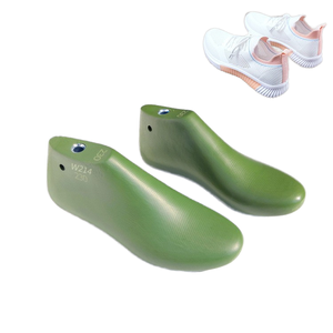 Stampo per albero di <span class=keywords><strong>scarpe</strong></span> sportive in tessuto volante da donna con ultima sottile in plastica da corsa primaverile ed estiva con funzione di protezione - Product Image 1