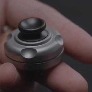 Pop Coin Push Card, Fidget Spinners Metálicos con Peso Distraídos, Juguete Giratorio de Dedo EDC para Alivio del Estrés - Product Image 4