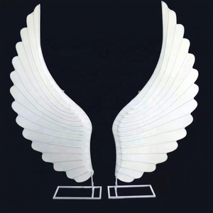 Grandi ali d'angelo a LED per fondale nuziale con alimentazione solare/a corrente per decorazioni eventi - Product Image 5