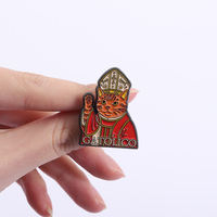 Broche en émail de chat catholique sacré, GATOLICO, symbole religieux, dessin animé, badge de revers, bijoux, cadeau, vente en gros