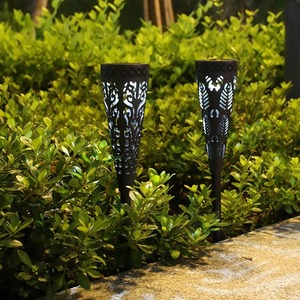 <span class=keywords><strong>Grossiste</strong></span> d'usine Lampes de pelouse à énergie solaire creuse Éclairage de décoration de lumière de pelouse de paysage de jardin extérieur étanche - Product Image 3