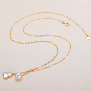 สร้อยคอผู้หญิงระดับไฮเอนด์จากฮูลู ทำจากเงินแท้ ประดับมุกน้ำจืดแท้ แสงเงางาม พร้อมจี้เพชรซิรคอน ดีไซน์สวยงาม - Product Image 1