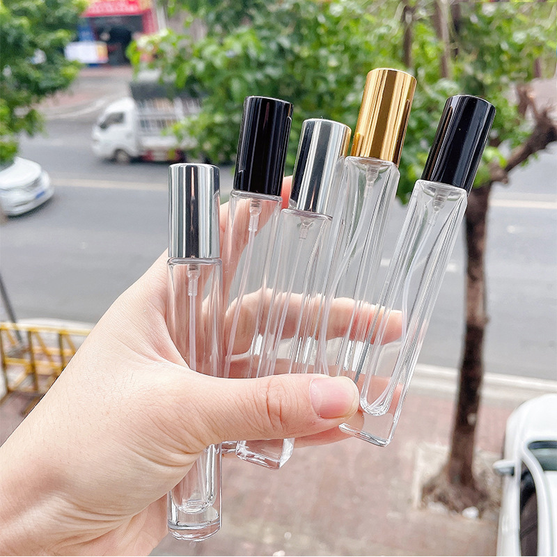 ขวดน้ำหอมทรงสี่เหลี่ยม