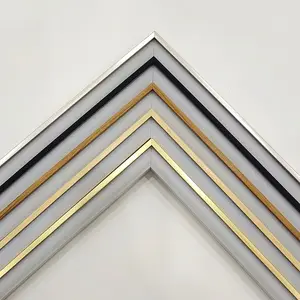 China Supplier Wholesale Custom High Quality Plastic Material Picture Wall Photo Frame Moulding