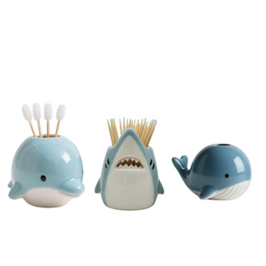 Bouteille d'essence en céramique animaux marins mignons 2 oz, pot d'huile essentielle requin et dauphin avec bouchon en liège, décoration effrayante pour spas et salons - Product Image 2
