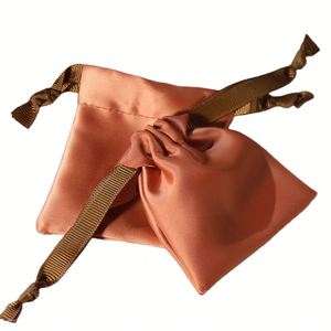 Sac de rangement en satin de coton biologique de qualité supérieure avec cordon de serrage, sac cadeau en satin pour bijoux, bagues, colliers, bracelets et joncs - Product Image 6