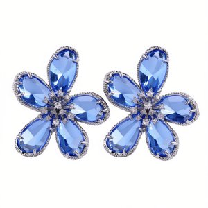 Orecchini a perno romantici a forma di fiore da donna, in argento 925 placcato rodio, con strass di cristallo blu, gioielli da festa con incastonatura a castone - Product Image 1