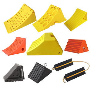 Cales de roue en mousse de caoutchouc PU robustes de 30 tonnes pour camions, camping-cars, remorques, garages et avions - Product Image 1