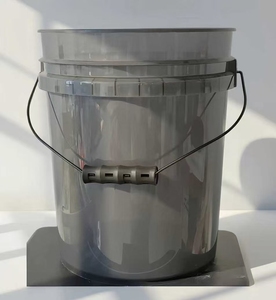 Seau de lavage de voiture transparent fumé <span class=keywords><strong>noir</strong></span> obsidienne de 5 gallons avec poignée en métal et filtre à saleté, logo imprimé - Product Image 2