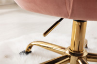 Fauteuil de maquillage rose avec accents, fauteuil de relaxation pivotant individuel, chaise de bureau avec base dorée