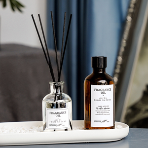 Diffuseur d'huiles essentielles d'aromathérapie à parfum longue durée pour la chambre, en rotin, sans flamme, parfum de santal pour la maison et les toilettes - Product Image 1