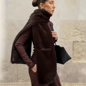 Écharpe en fausse fourrure à imprimé léopard pour femme, châle d'hiver en peluche, châle doux et chaud, accessoire de mode, vente en gros. - Product Image 4