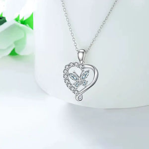 Alta calidad impermeable al por mayor de plata Cubic Zirconia Detalles Collar de mariposa en forma de corazón para un aspecto delicado - Product Image 2
