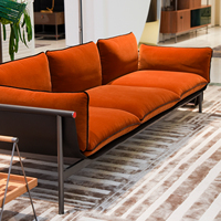 Canapé trois places moderne en velours, tissu orange minimaliste, canapé de luxe pour salon, mobilier haut de gamme pour villa