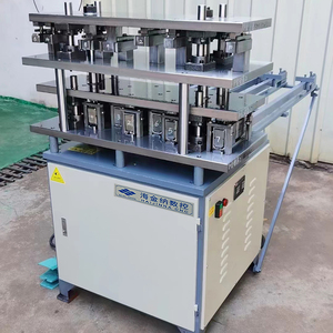 Presse à poinçonner hydraulique pour profilés en aluminium, pour la série <span class=keywords><strong>de</strong></span> fenêtres et portes Domal - Product Image 3