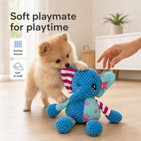 Jouet à mâcher pour animaux de compagnie en peluche crochetée écologique en forme d'éléphant de dessin animé pour usage intérieur