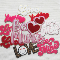 Nouveau design Saint-Valentin XOXO lettres cœur, grandes broderies en chenille et sequins, patchs thermocollants personnalisés en gros pour vêtements