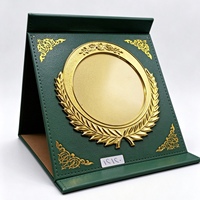 Nouvelle plaque de récompense en bois vierge pliable en similicuir PU avec support en aluminium, personnalisable pour les plaques de récompense