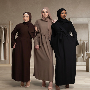 Abaya de Luxe Personnalisée en Satin Anti-Plis Faite à la Main pour Femmes, Vêtement Islamique de Haute Qualité avec Manches à Volants pour Petites Musulmanes - Product Image 3