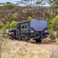 Caravana Todoterreno 4x4 Ligera, Pequeña, Fabricada en Australia, Ideal para Familias, con Baño Integrado