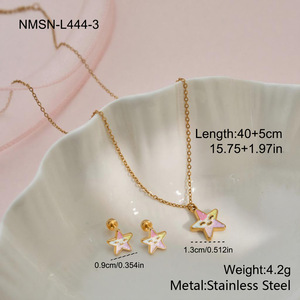 Set di Gioielli in Acciaio Inossidabile per Bambine, <span class=keywords><strong>Collana</strong></span> e Orecchini con Stelle e Luna, Regalo per Bambine - Product Image 5