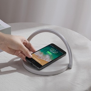Portatif <span class=keywords><strong>A</strong></span> MENÉ <span class=keywords><strong>La</strong></span> Lumière De Nuit avec le Qi Sans Fil Chargeur de Téléphone Portable pour xiaomi Chargeur Sans Fil avec Lampe - Product Image 2